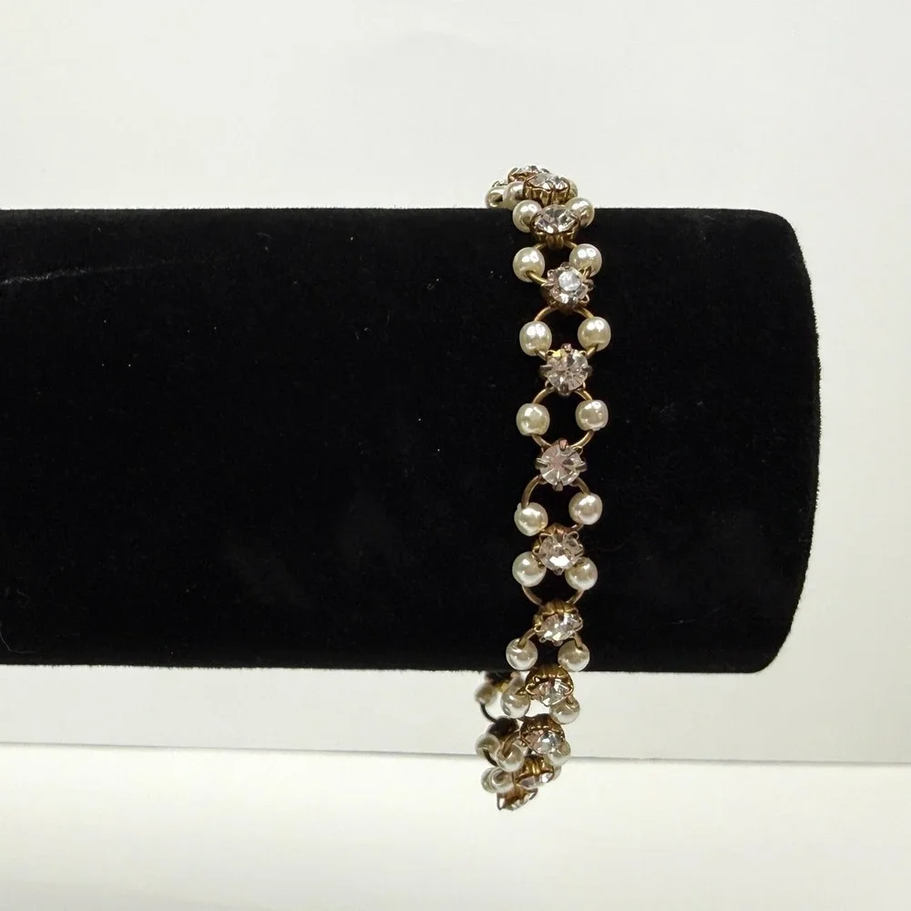 Antique Gold Tone Rhinestone Faux Pearl Bracelet Elegant Fashion Jewelry Sz 7